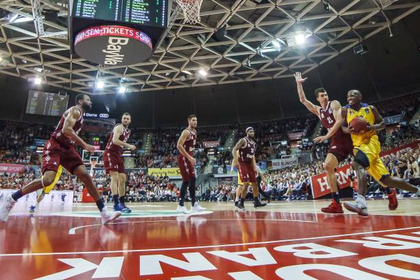 十年前的初 十年前的初