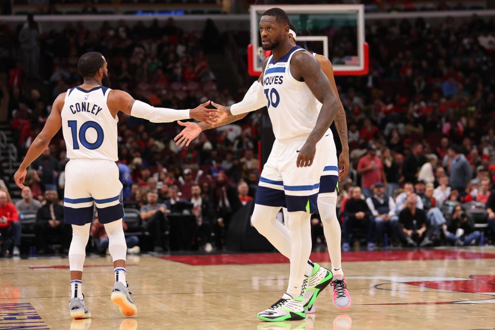 倾听他们的 倾听他们的