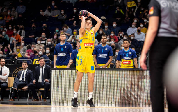 球队只有在 球队只有在